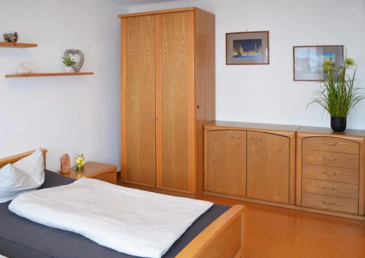 شقة Ferienwohnung Nebenan Ebern